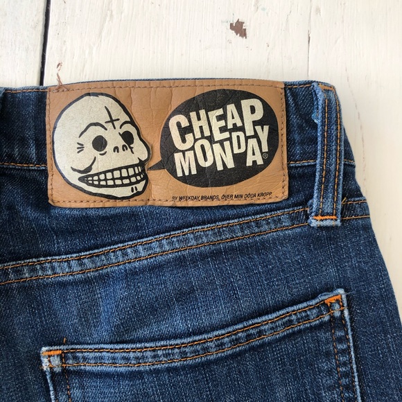 Cheap Monday Medium Wash Ankle Length Jeans - Picture 3 of 7